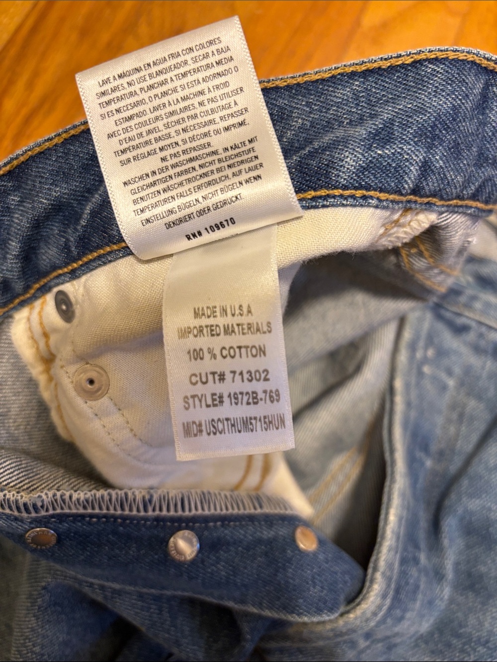 Citizens Of Humanity Light Blue Distressed Wide-Leg Jeans - Picture 5 of 8